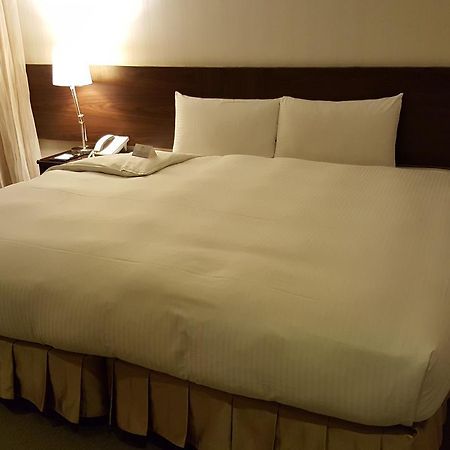 Berkeley Business Hotel Zhongzheng Синьчжу Экстерьер фото