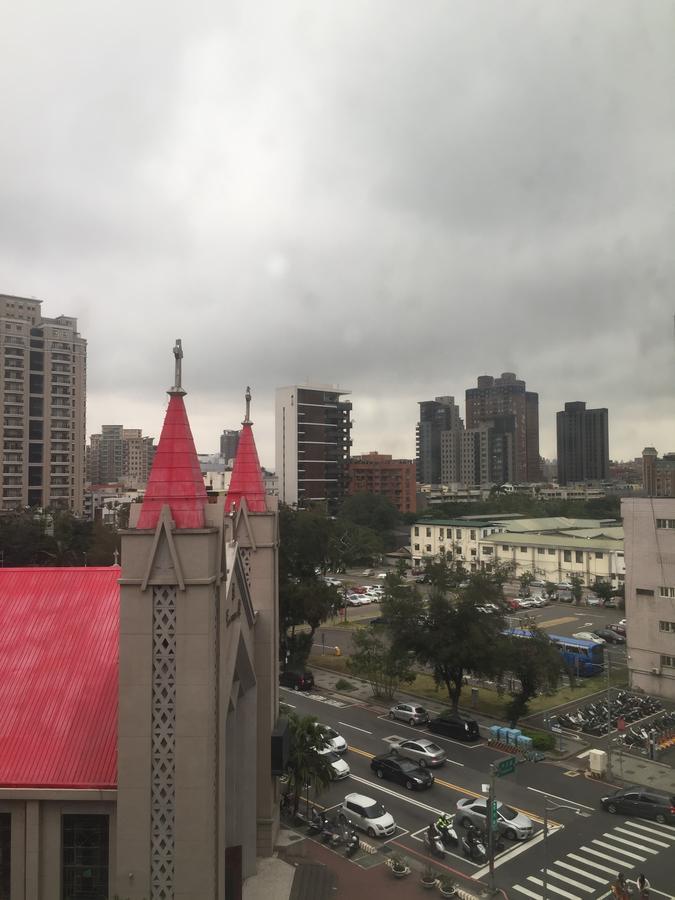 Berkeley Business Hotel Zhongzheng Синьчжу Экстерьер фото