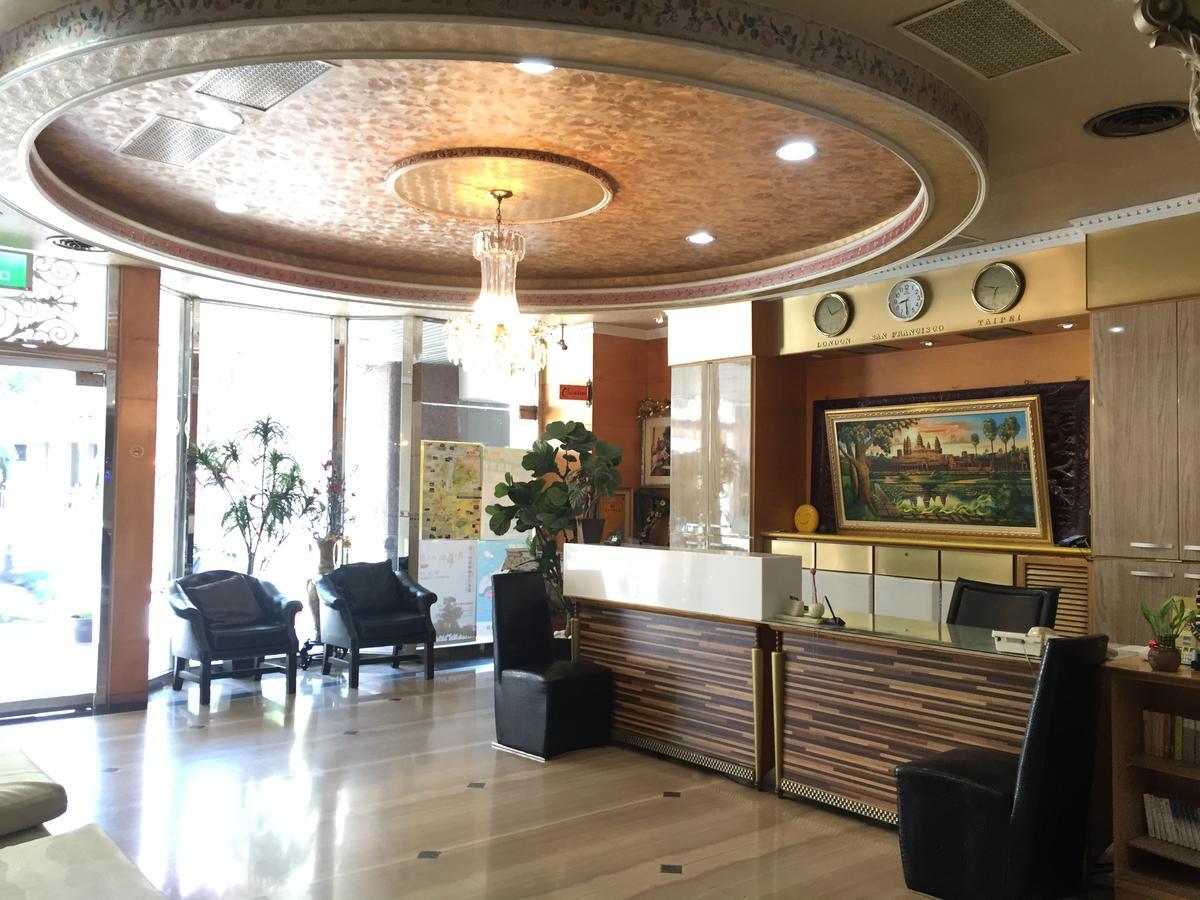 Berkeley Business Hotel Zhongzheng Синьчжу Экстерьер фото